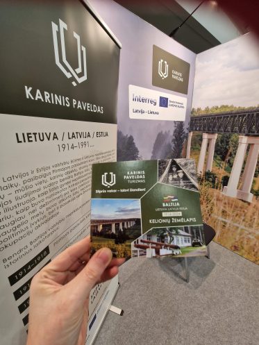 Lankstinukas, parodos stendas